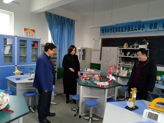 2018-11-14 太阳成集团(tyc1286·China)官方网站去东党初级中学扶贫收条IMG_20181114_121252